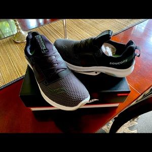 SAUCONY MEMORY FOAM BREEZE